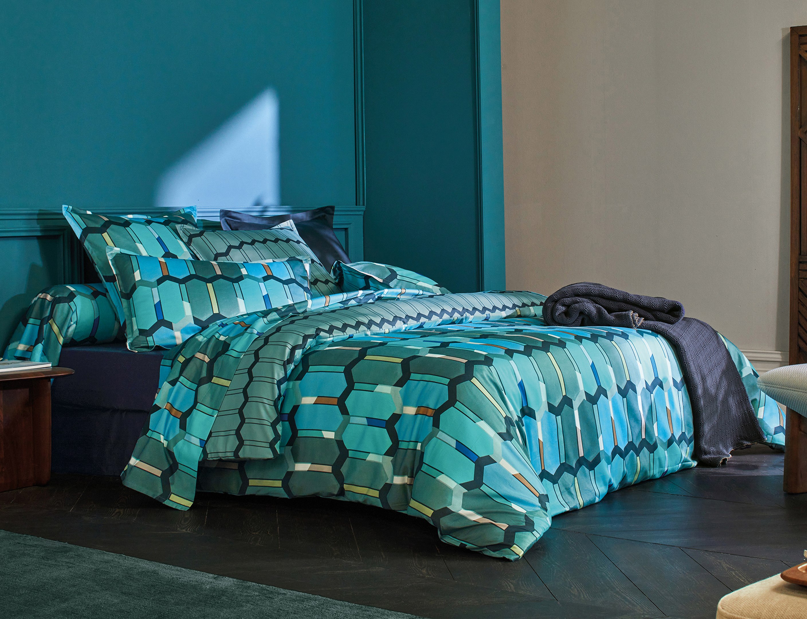 TAIE MOSAIC COBALT 