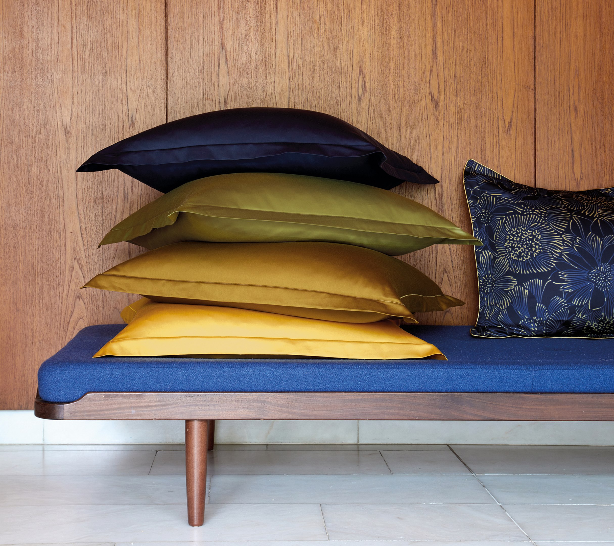 DRAP HOUSSE UNI SATIN BLEU CORINTHE 