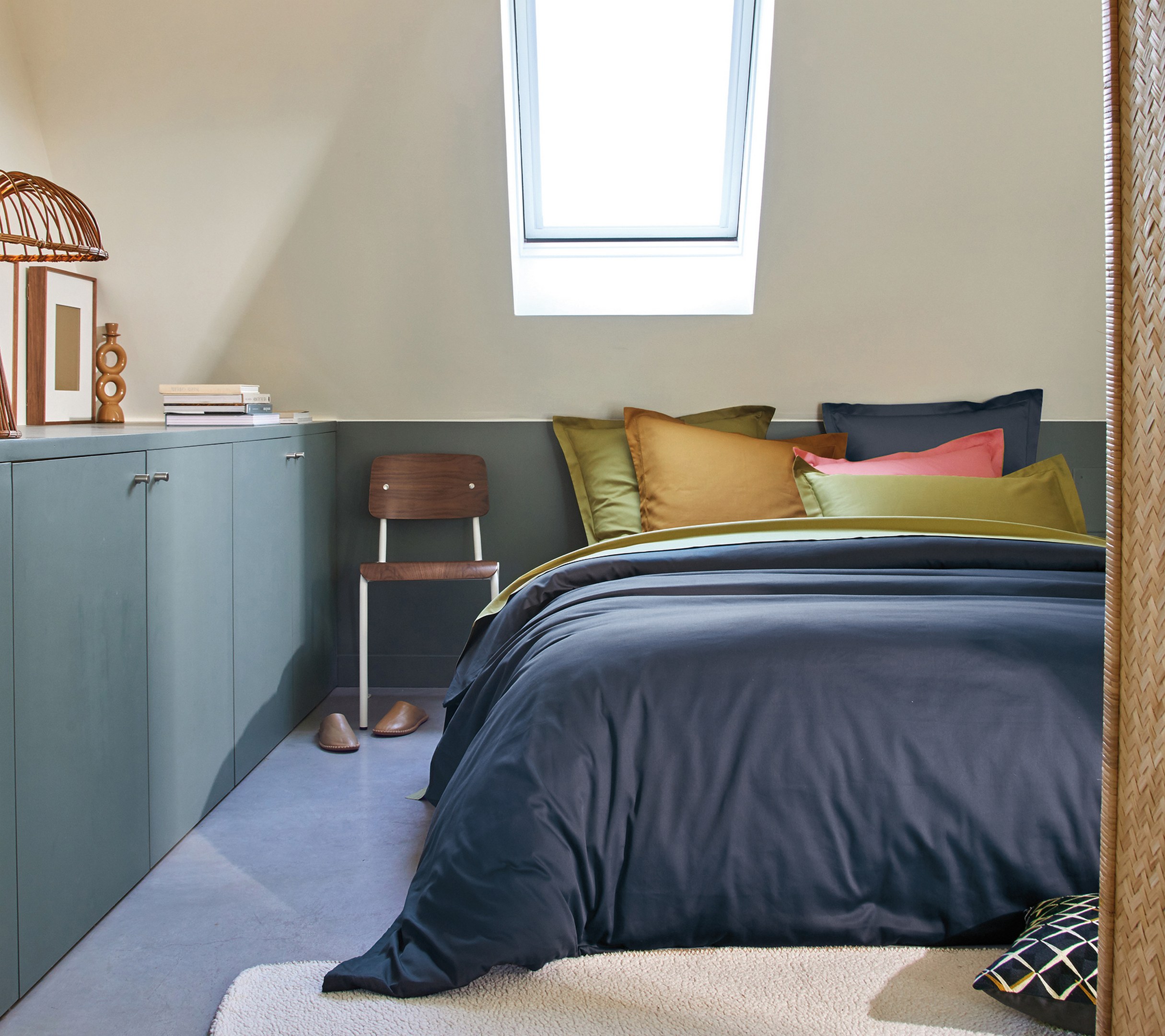 DRAP HOUSSE UNI SATIN BLEU CORINTHE 
